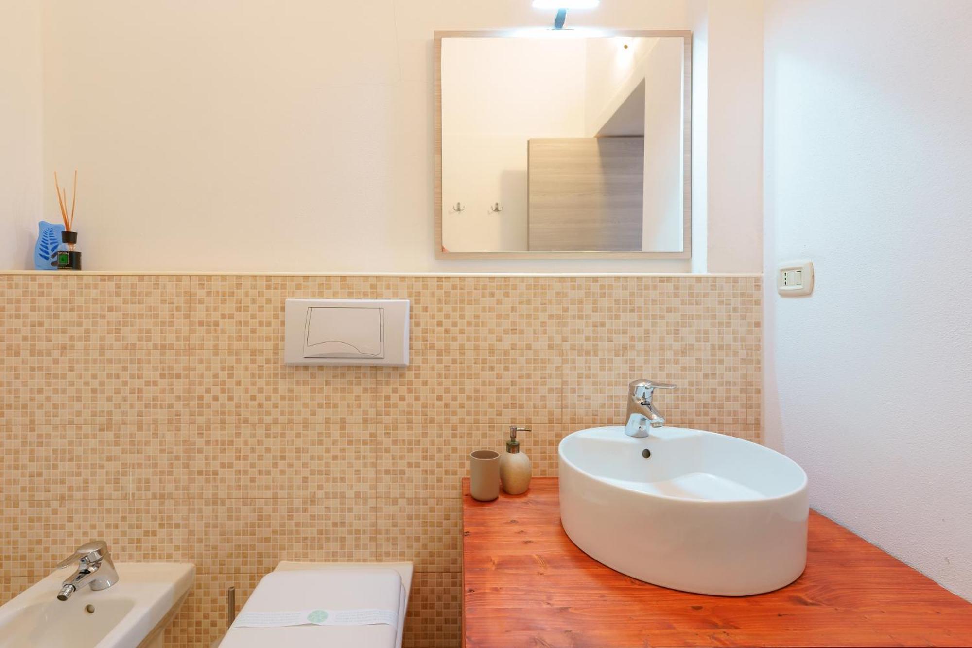 Bissenti Rooms - Eja Sardinia Cagliari Exteriör bild